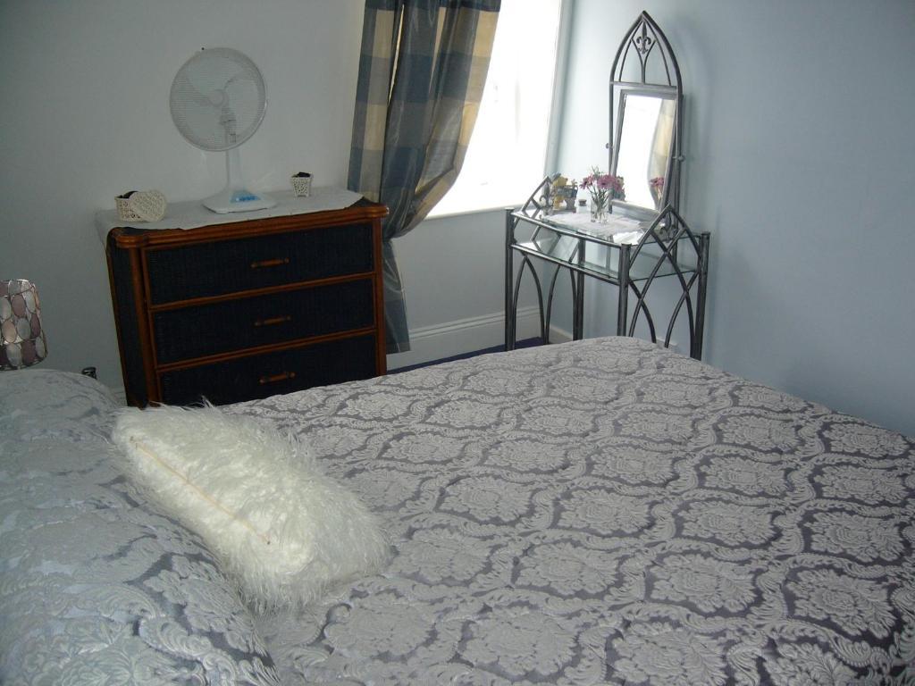 Bayview Guest House Saint Helier Jersey Стая снимка
